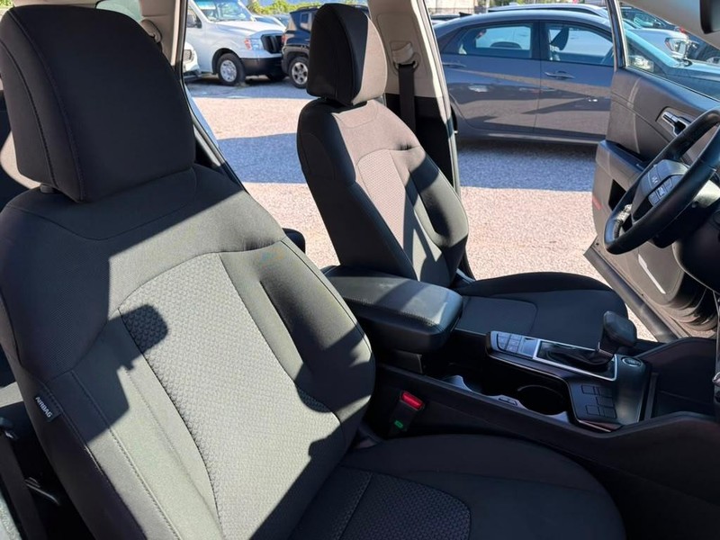 Kia Sportage Vehicle Full-screen Gallery Image 27