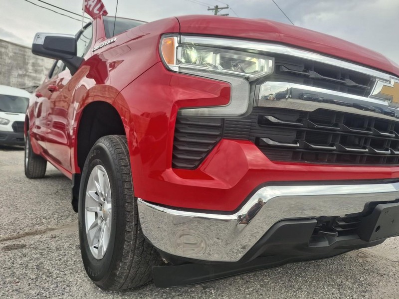 Chevrolet Silverado 1500 Vehicle Full-screen Gallery Image 13