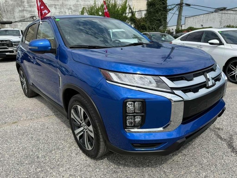 Mitsubishi Outlander Sport Vehicle Full-screen Gallery Image 5