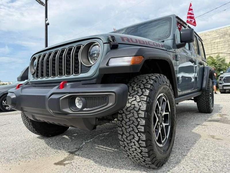 Jeep Wrangler Vehicle Full-screen Gallery Image 2