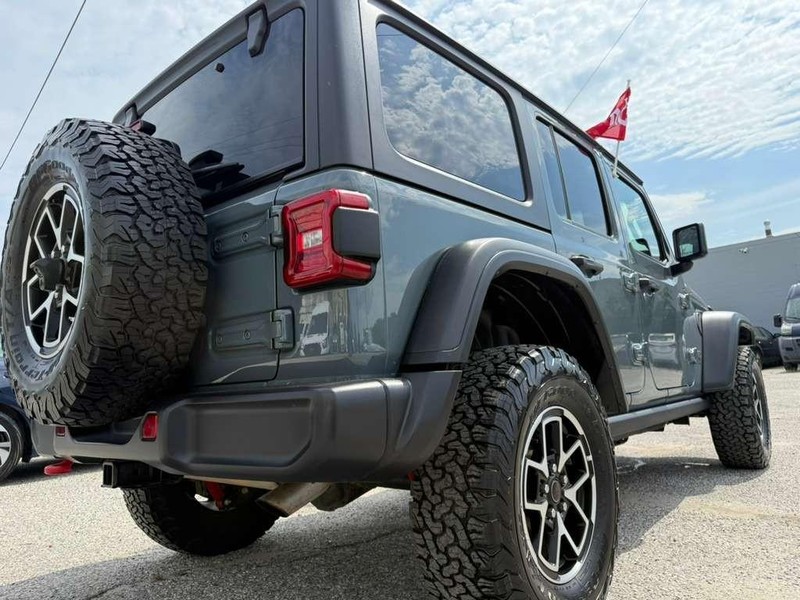 Jeep Wrangler Vehicle Full-screen Gallery Image 10