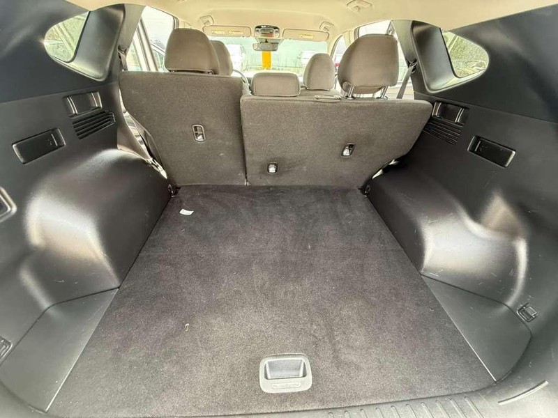 Hyundai Tucson Vehicle Full-screen Gallery Image 18