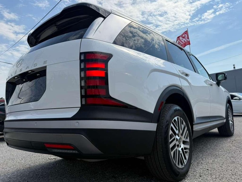 Hyundai Palisade Vehicle Full-screen Gallery Image 4