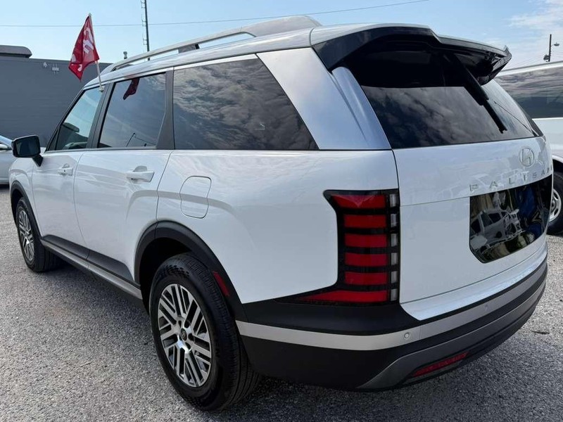 Hyundai Palisade Vehicle Full-screen Gallery Image 11