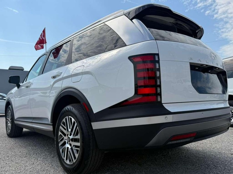 Hyundai Palisade Vehicle Full-screen Gallery Image 12