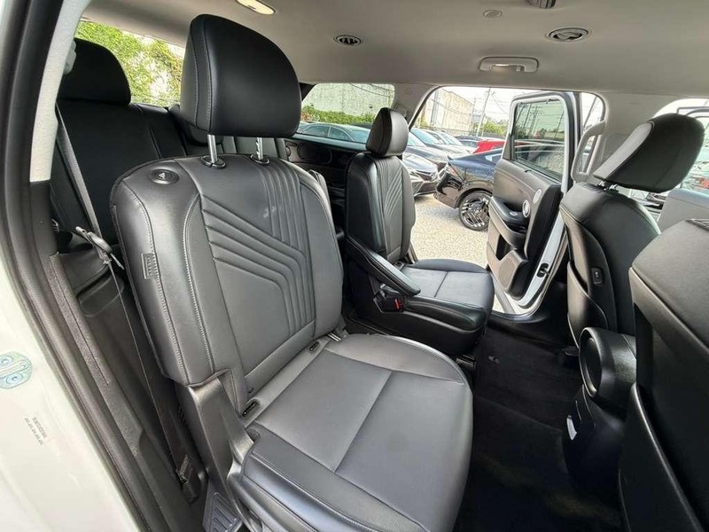 Hyundai Palisade Vehicle Full-screen Gallery Image 17