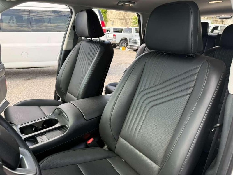 Hyundai Palisade Vehicle Full-screen Gallery Image 26