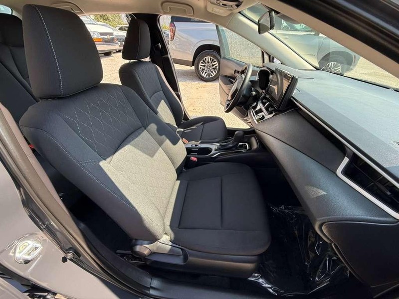 Toyota Corolla Vehicle Full-screen Gallery Image 20