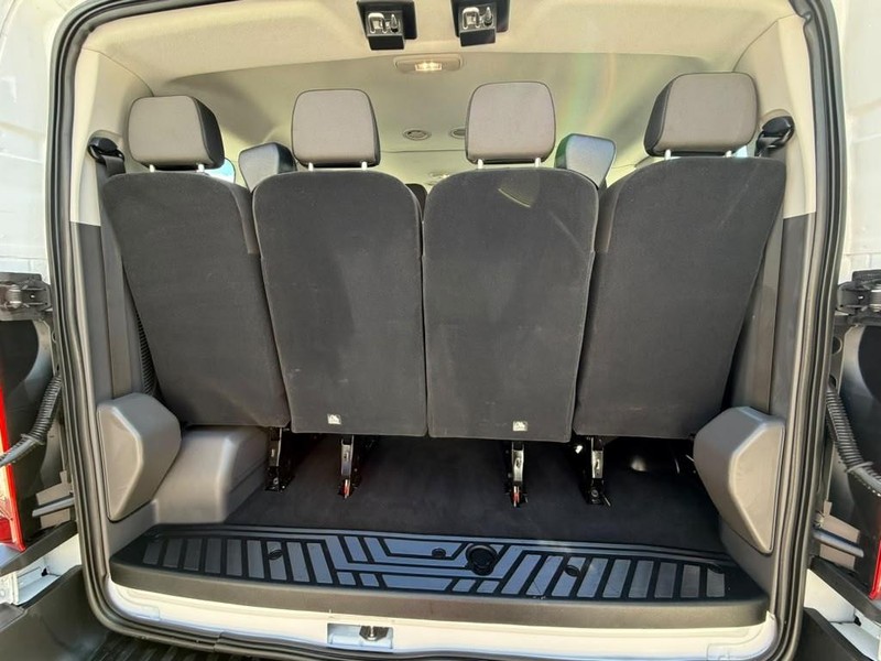 Ford Transit Passenger Wagon Vehicle Full-screen Gallery Image 17