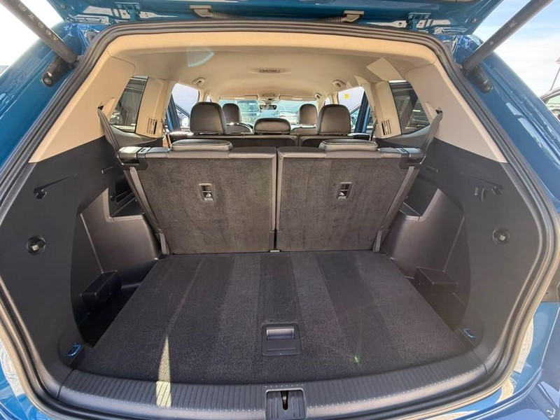Volkswagen Atlas Vehicle Full-screen Gallery Image 22