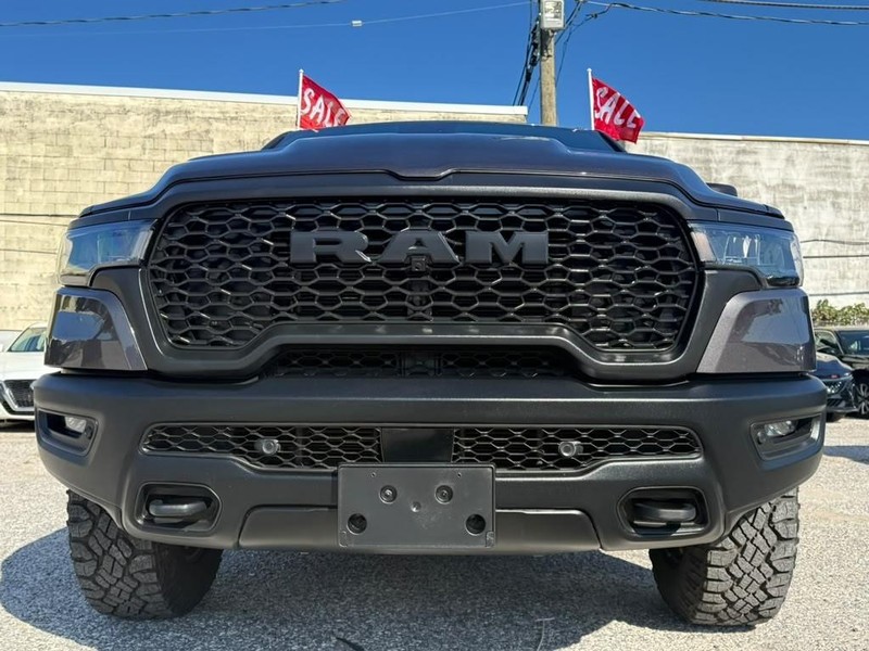 Ram 1500 Vehicle Full-screen Gallery Image 4