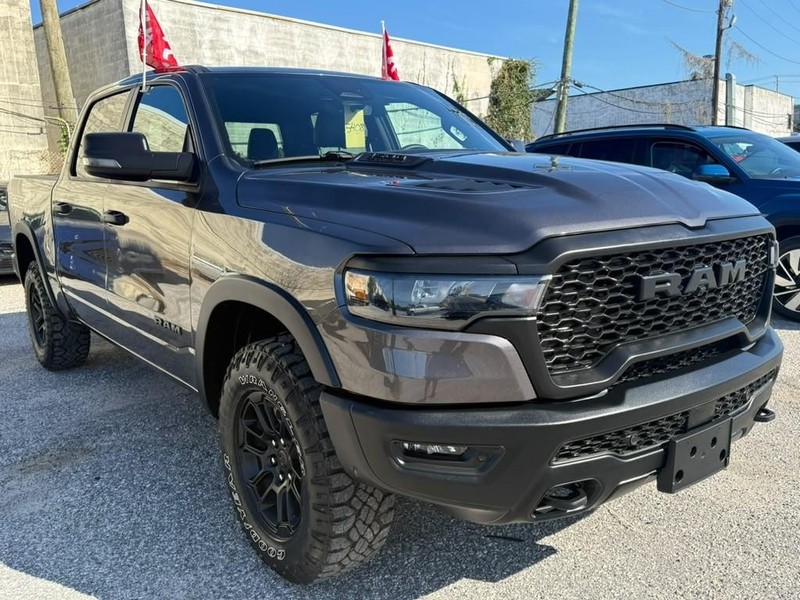 Ram 1500 Vehicle Full-screen Gallery Image 11