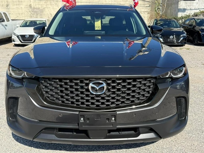 Mazda CX-5 Vehicle Full-screen Gallery Image 3