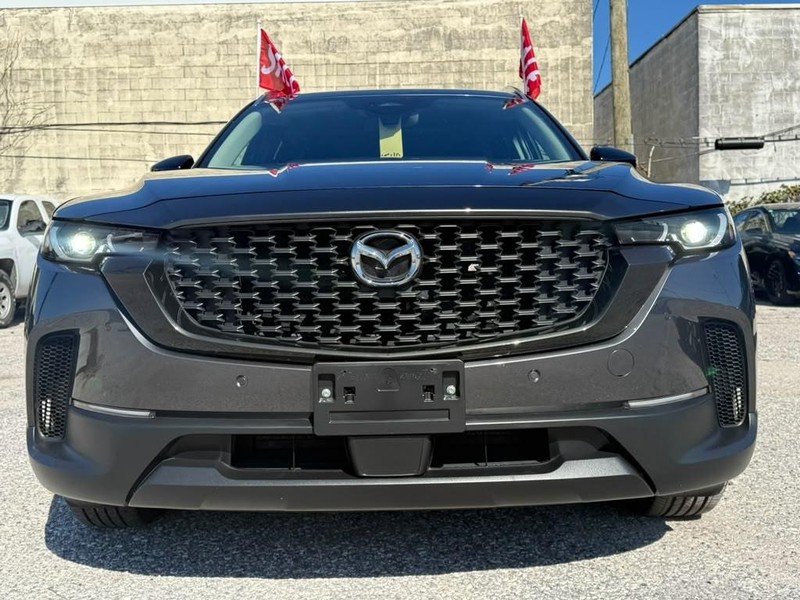 Mazda CX-5 Vehicle Full-screen Gallery Image 4