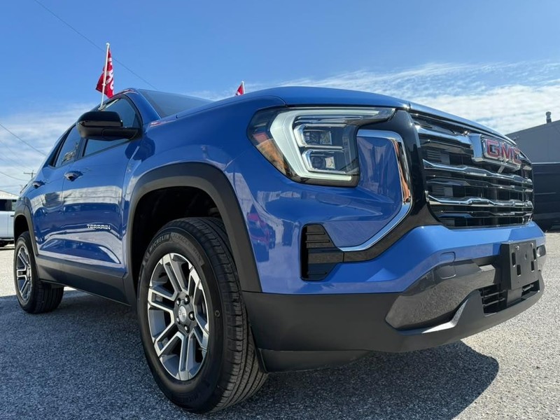 GMC Terrain Vehicle Full-screen Gallery Image 5