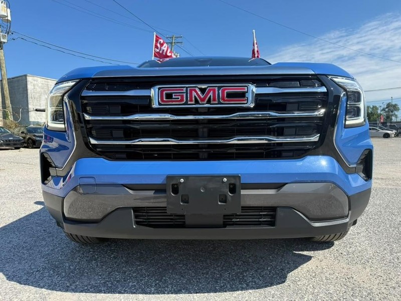 GMC Terrain Vehicle Full-screen Gallery Image 11