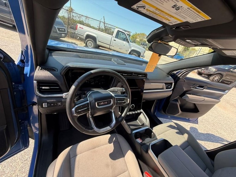 GMC Terrain Vehicle Full-screen Gallery Image 26