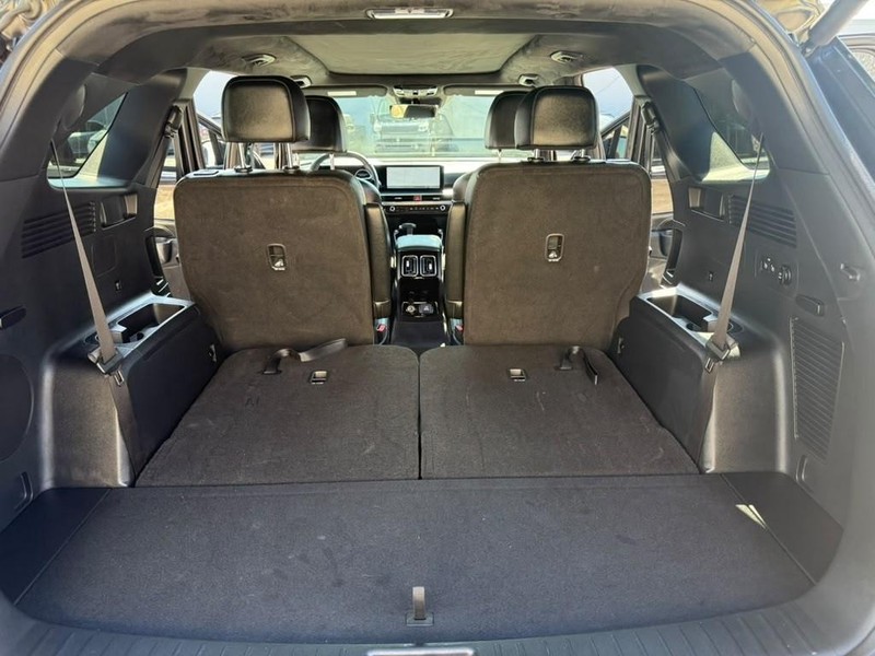 Kia Sorento Vehicle Full-screen Gallery Image 21