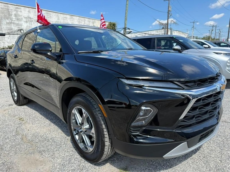 Chevrolet Blazer Vehicle Full-screen Gallery Image 4