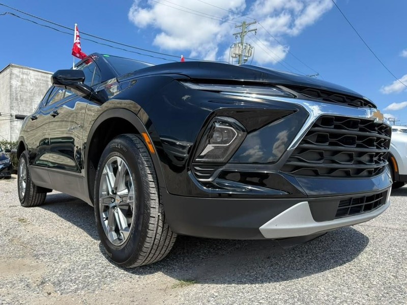 Chevrolet Blazer Vehicle Full-screen Gallery Image 5