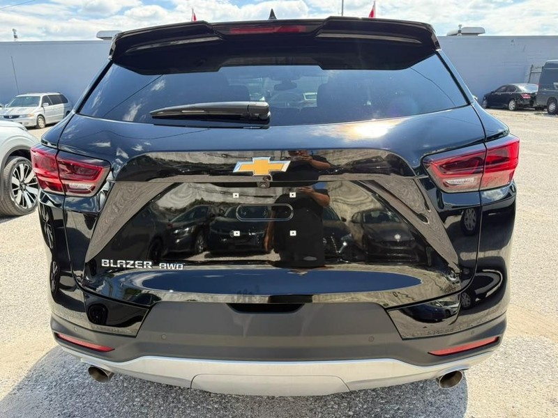 Chevrolet Blazer Vehicle Full-screen Gallery Image 7