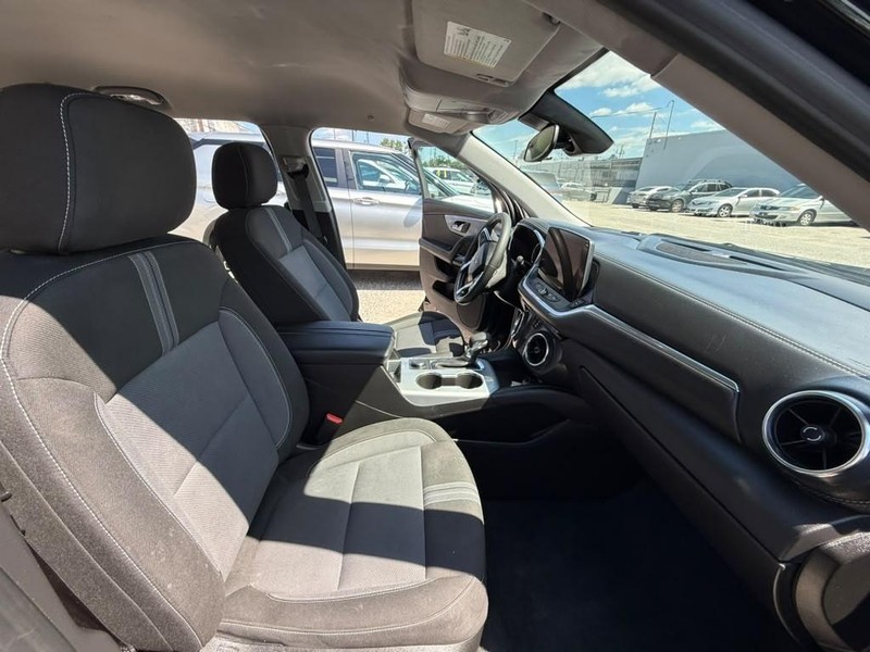 Chevrolet Blazer Vehicle Full-screen Gallery Image 12