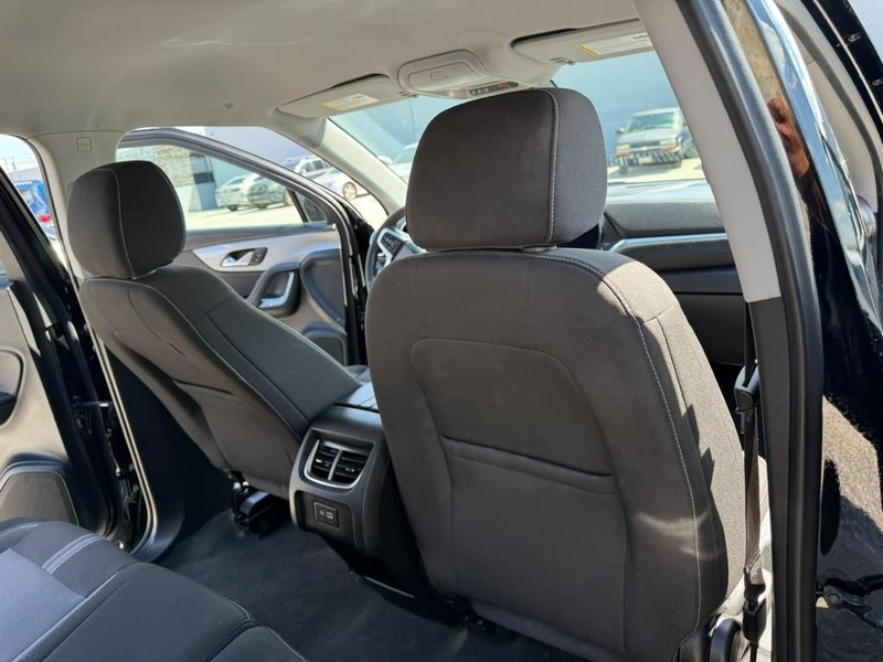 Chevrolet Blazer Vehicle Full-screen Gallery Image 17