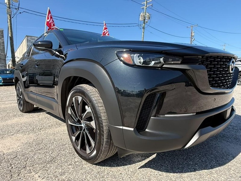 Mazda CX-50 Hybrid Vehicle Full-screen Gallery Image 6