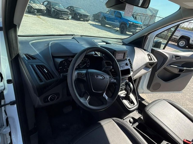 Ford Transit Connect Van Vehicle Full-screen Gallery Image 19