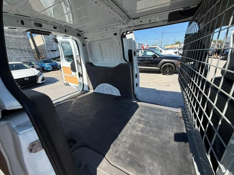 Ford Transit Connect Van Vehicle Full-screen Gallery Image 20