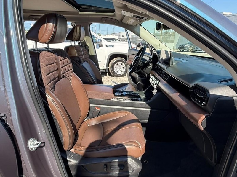 Honda Pilot Vehicle Full-screen Gallery Image 7