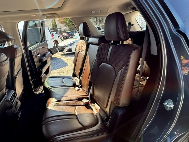 Honda Pilot Vehicle Full-screen Gallery Image 13