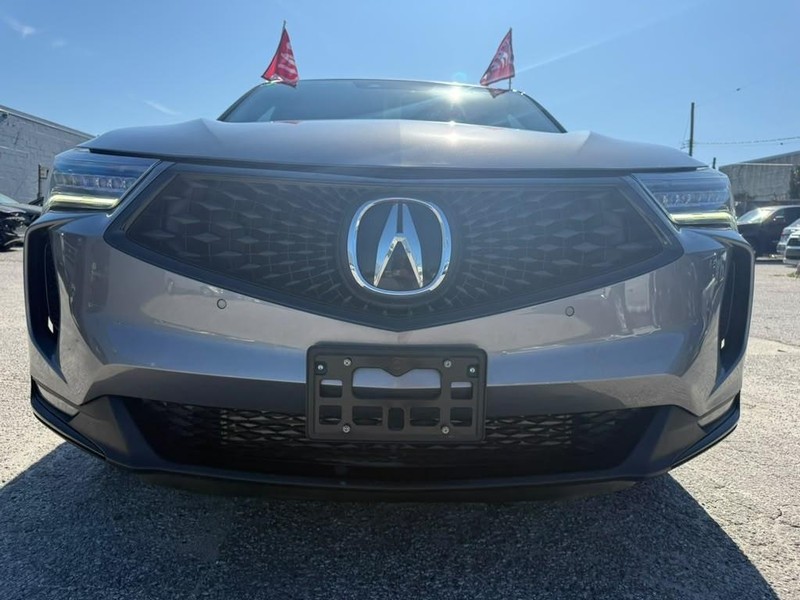 Acura RDX Vehicle Full-screen Gallery Image 2