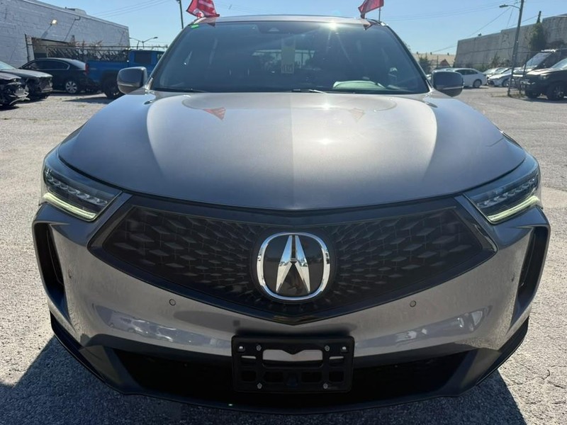 Acura RDX Vehicle Full-screen Gallery Image 3