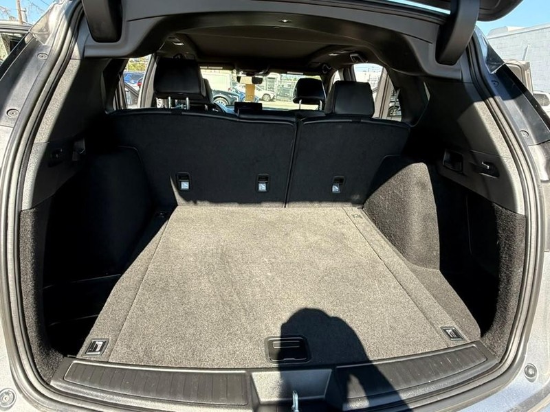 Acura RDX Vehicle Full-screen Gallery Image 22
