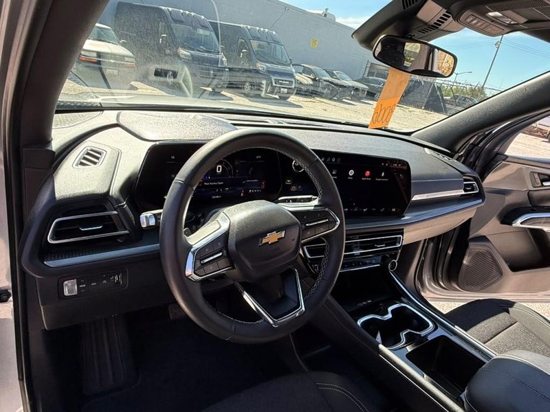 Chevrolet Traverse Vehicle Full-screen Gallery Image 21