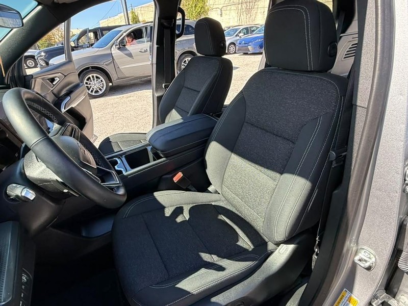 Chevrolet Traverse Vehicle Full-screen Gallery Image 22