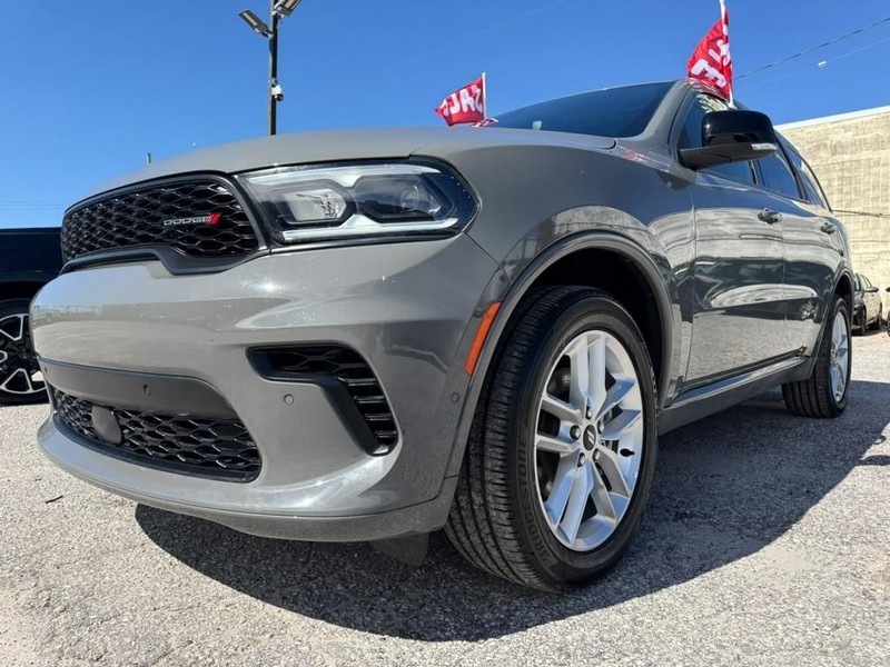 Dodge Durango Vehicle Full-screen Gallery Image 2