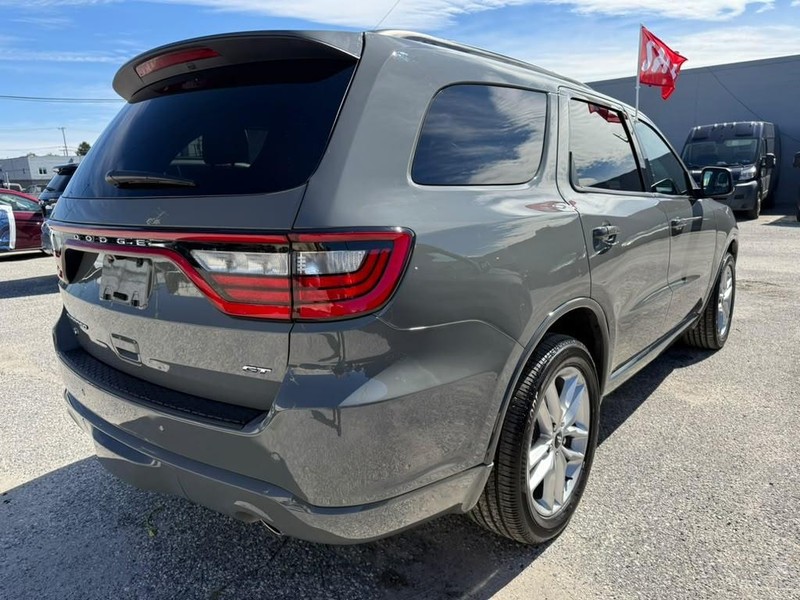 Dodge Durango Vehicle Full-screen Gallery Image 7