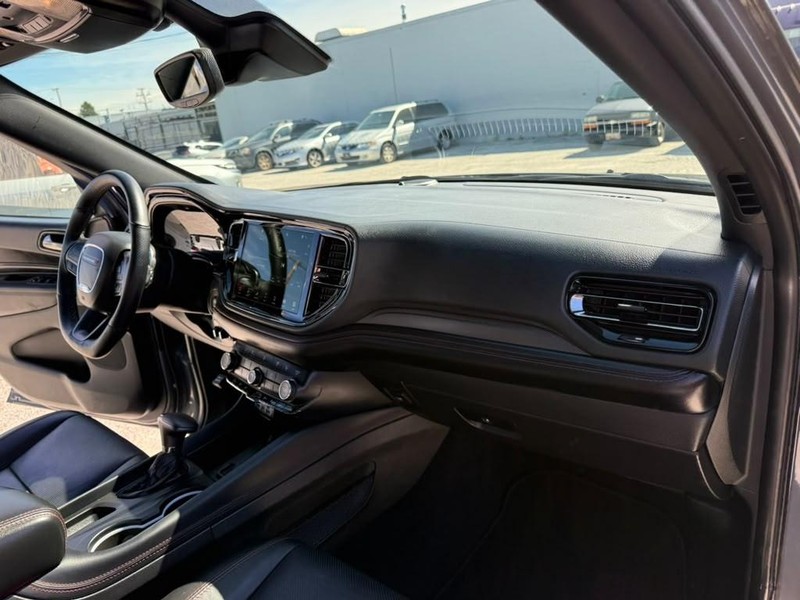 Dodge Durango Vehicle Full-screen Gallery Image 13