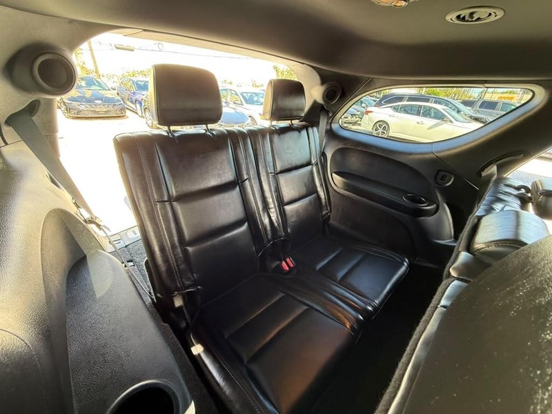 Dodge Durango Vehicle Full-screen Gallery Image 18