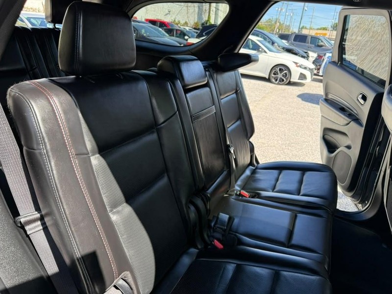 Dodge Durango Vehicle Full-screen Gallery Image 19