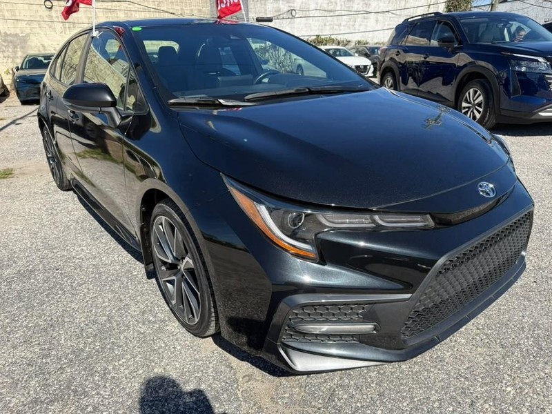 Toyota Corolla Vehicle Full-screen Gallery Image 4