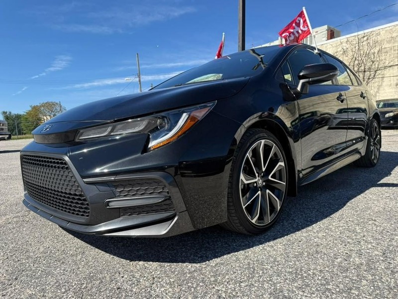 Toyota Corolla Vehicle Full-screen Gallery Image 5