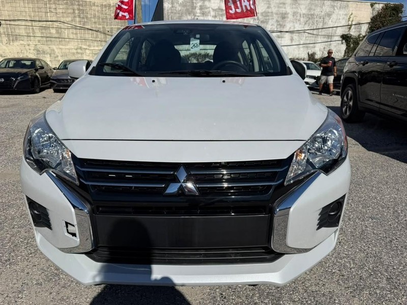 Mitsubishi Mirage Vehicle Full-screen Gallery Image 3
