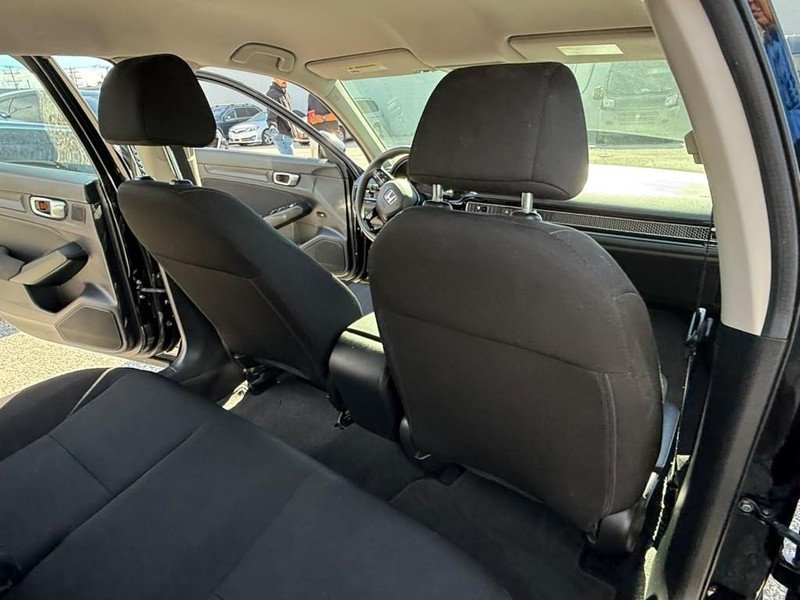 Honda Civic Sedan Vehicle Full-screen Gallery Image 14