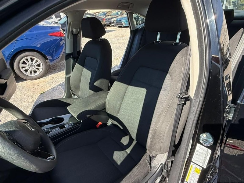 Honda Civic Sedan Vehicle Full-screen Gallery Image 20