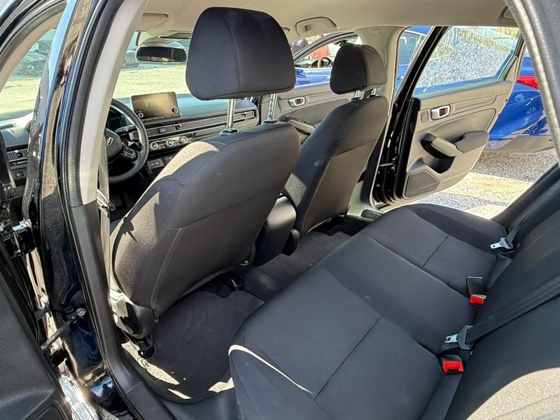 Honda Civic Sedan Vehicle Full-screen Gallery Image 22