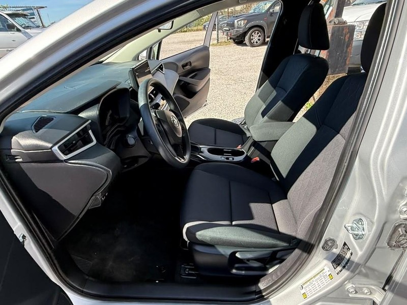 Toyota Corolla Vehicle Full-screen Gallery Image 21