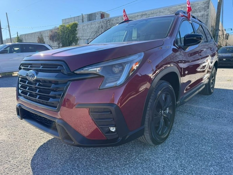 Subaru Ascent Vehicle Full-screen Gallery Image 2